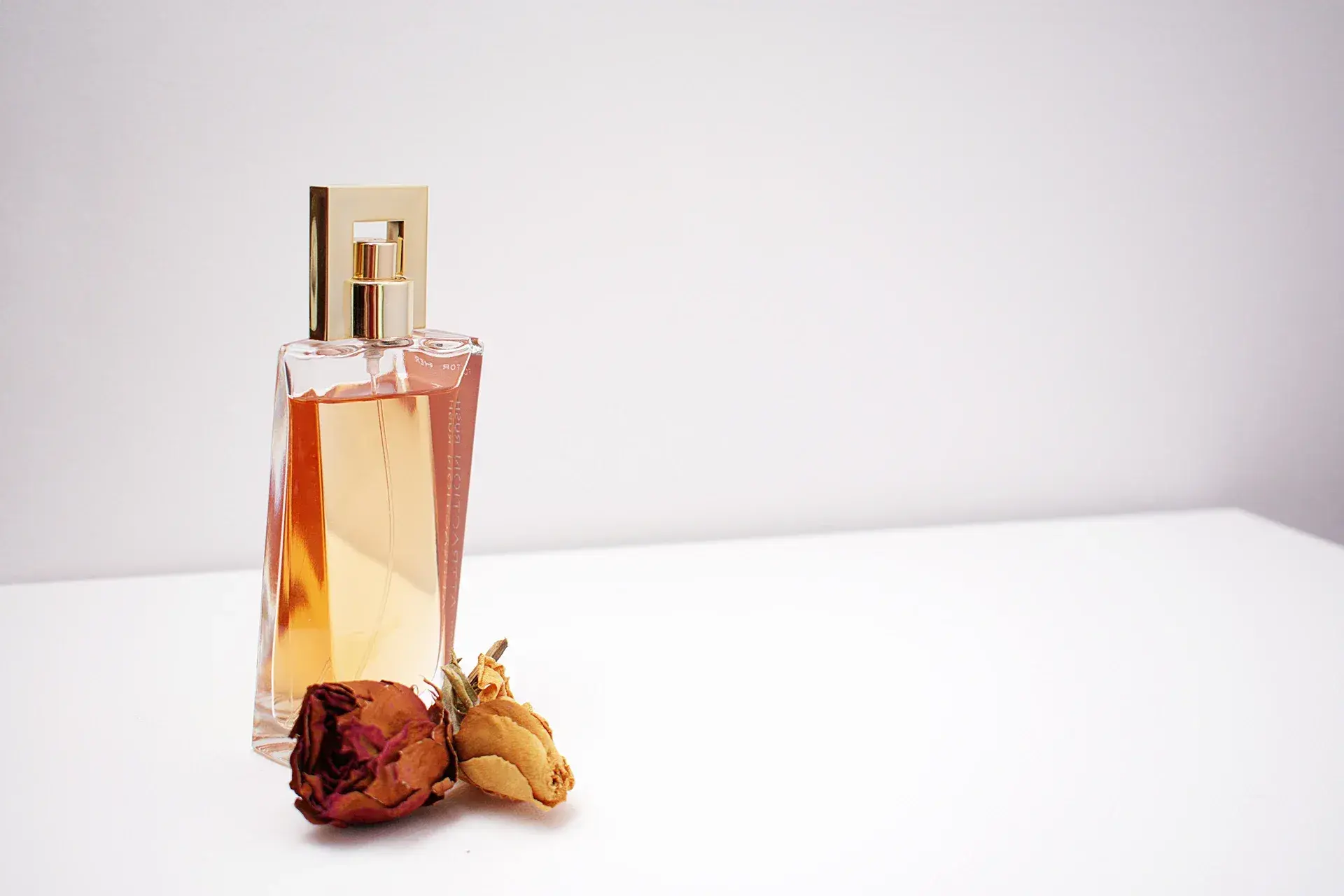 Вінтажна парфумерія: аромати, які живуть вічно, Фото 2857