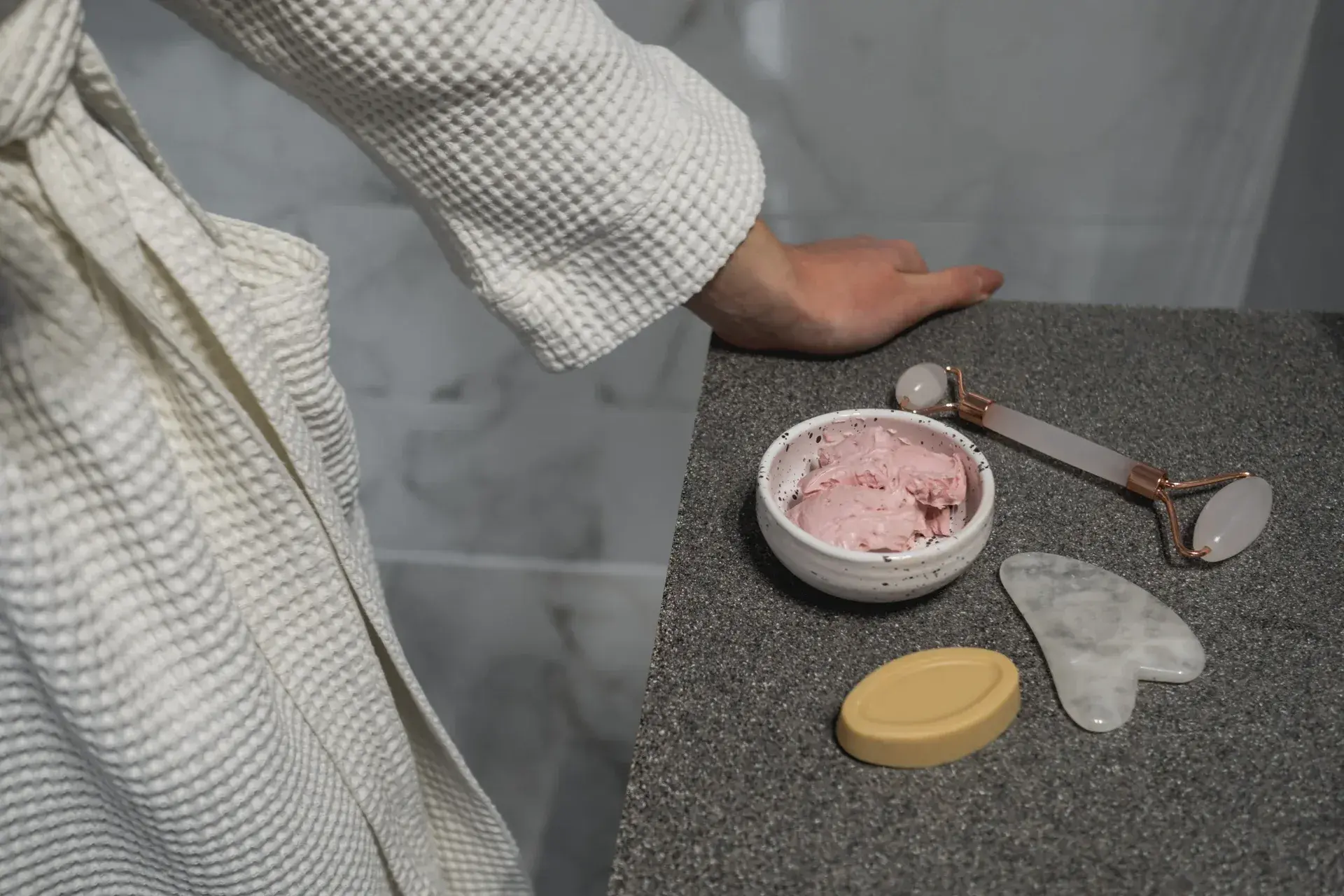 How to wash makeup sponge properly after using tonal base, Photo 2619